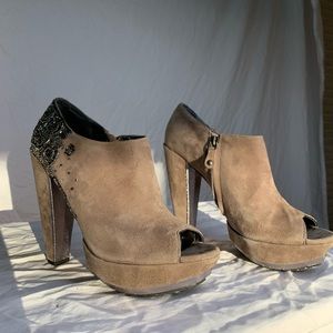 SAM ELEDMAN PEEP TOE HEEL